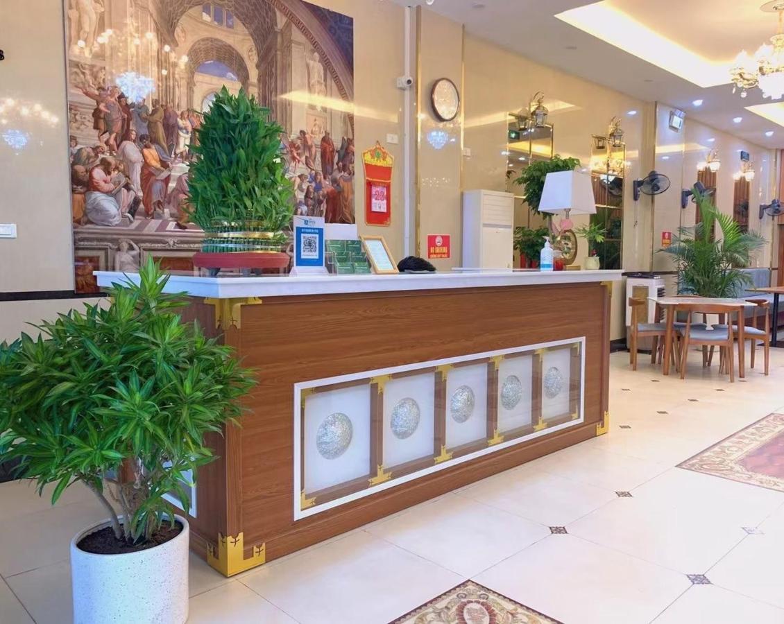 Thanh Hang Hotel Near Emerald My Dinh Hanoi Bagian luar foto